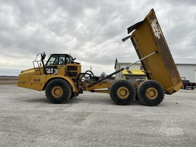 2016 Caterpillar caterpillar-745 Off Highway for sale in Jasonville, IN - listing photo 2 of 8