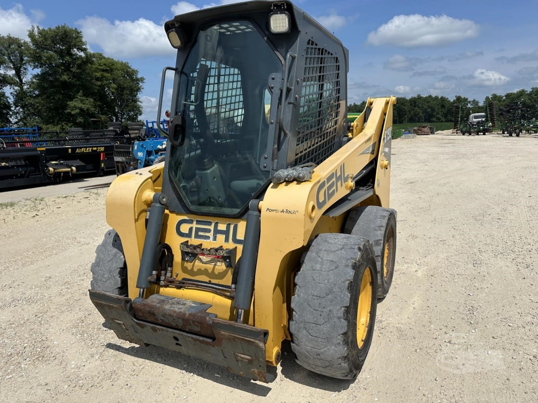 2016 Gehl R190 Skid Steer Loaders for sale in Farley, IA - listing photo 2 of 8