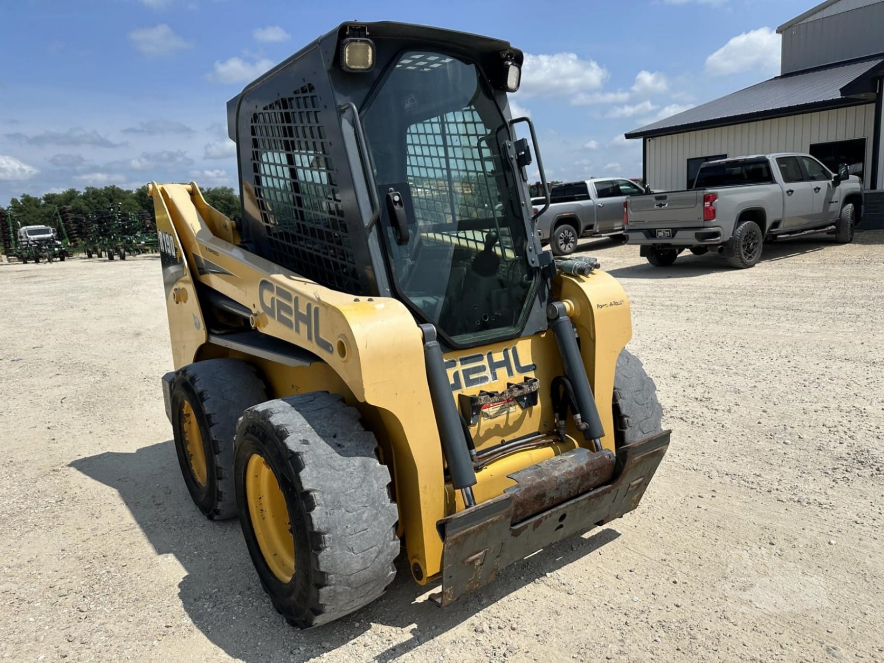 2016 Gehl R190 Skid Steer Loaders for sale in Farley, IA - listing photo 3 of 8