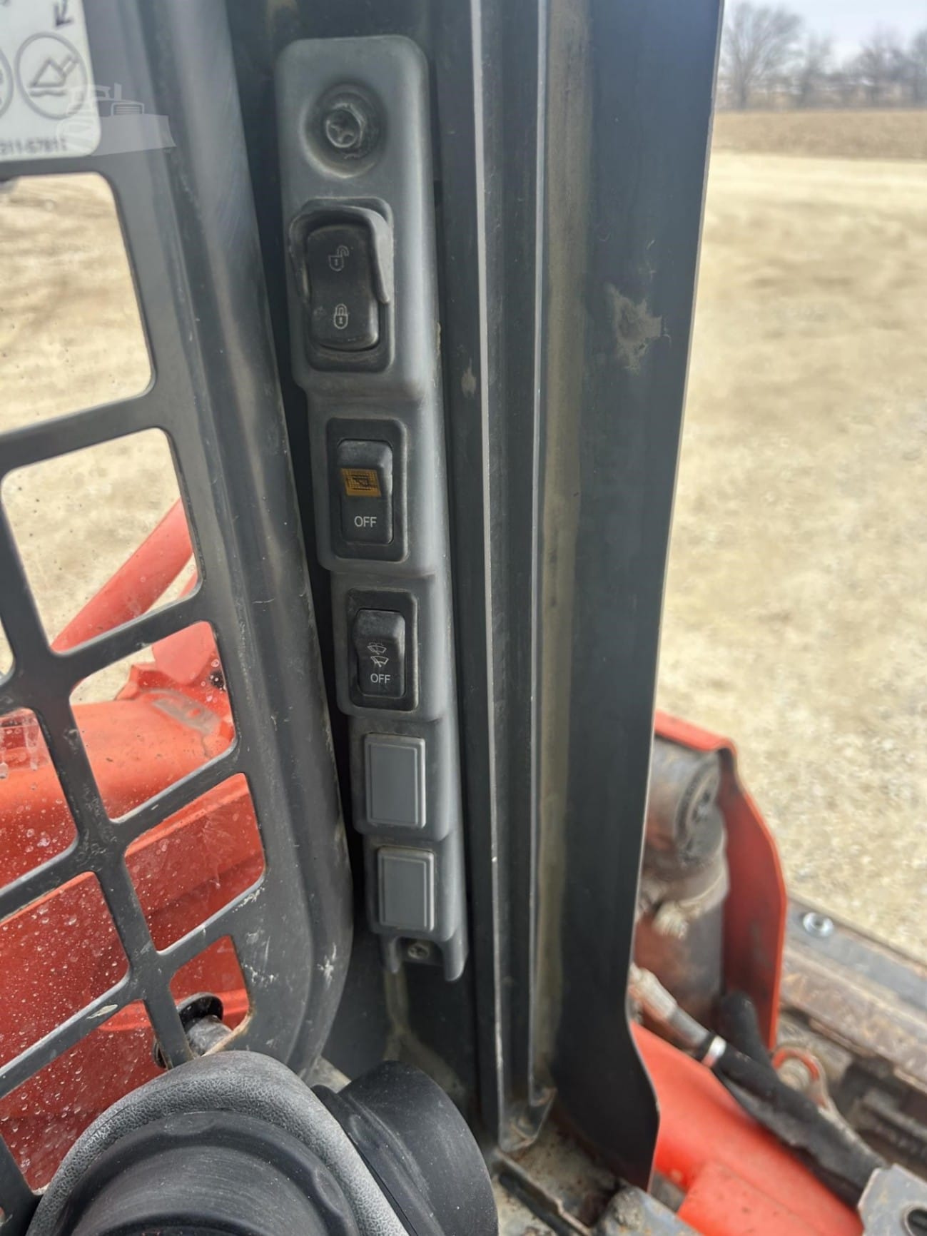 2016 Kubota SSV75 Skid Steer Loaders for sale in Manchester, IA - listing photo 45 of 64