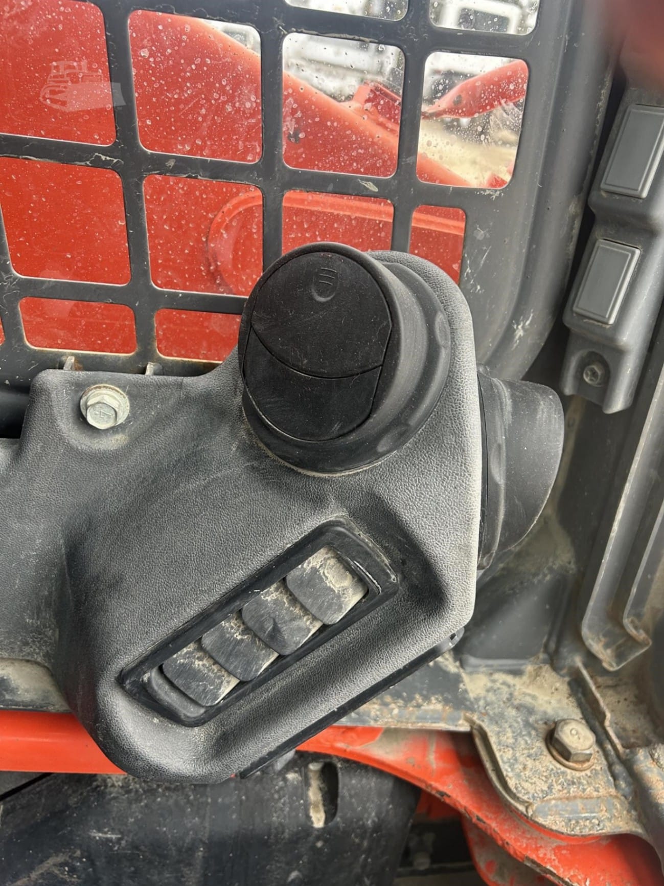 2016 Kubota SSV75 Skid Steer Loaders for sale in Manchester, IA - listing photo 47 of 64