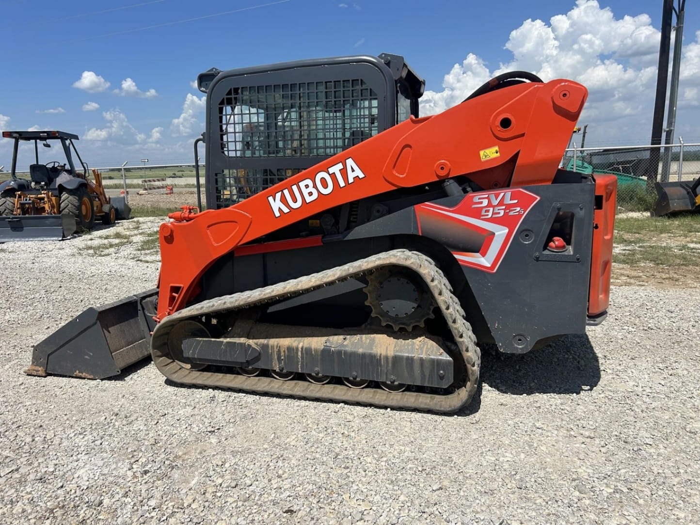 2016 Kubota SVL95-2S Track Loaders for sale in Gainesville, TX - listing photo 2 of 6