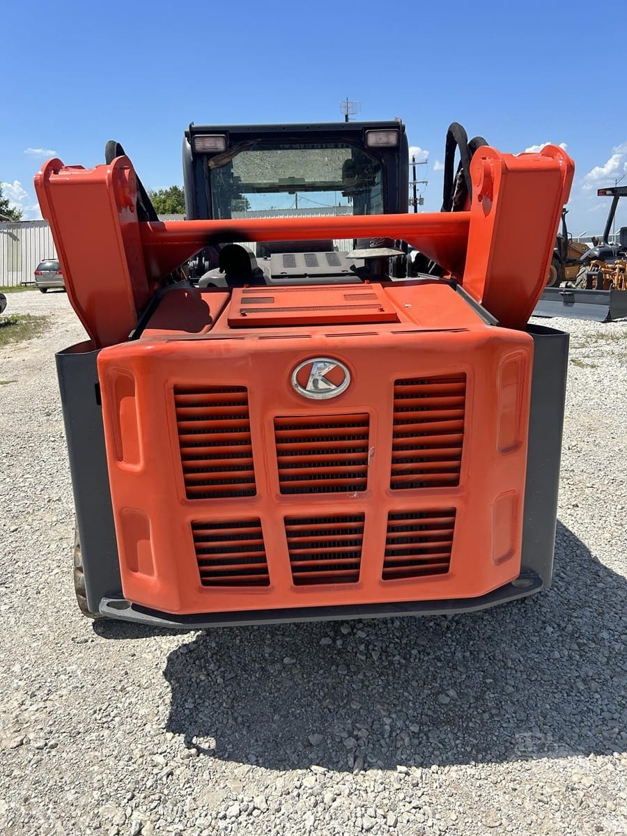 2016 Kubota SVL95-2S Track Loaders for sale in Gainesville, TX - listing photo 5 of 6