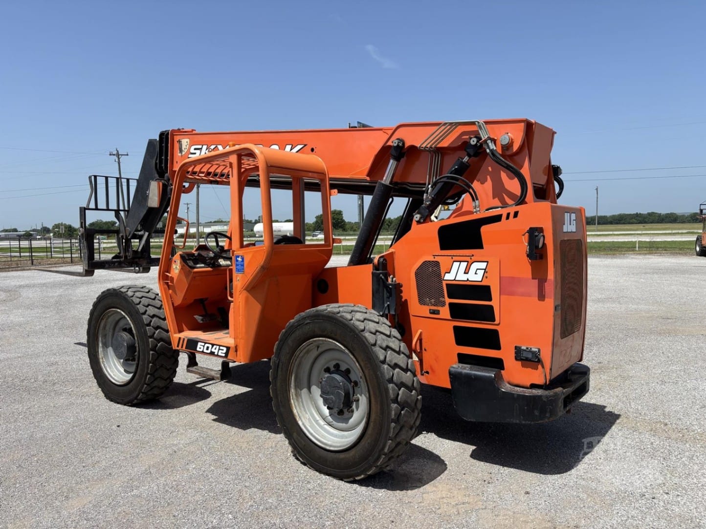 2016 SkyTrak (JLG) skytrak-jlg-6042 Telehandler Telescopic Forklift for sale in Mounds, OK - listing photo 3 of 7