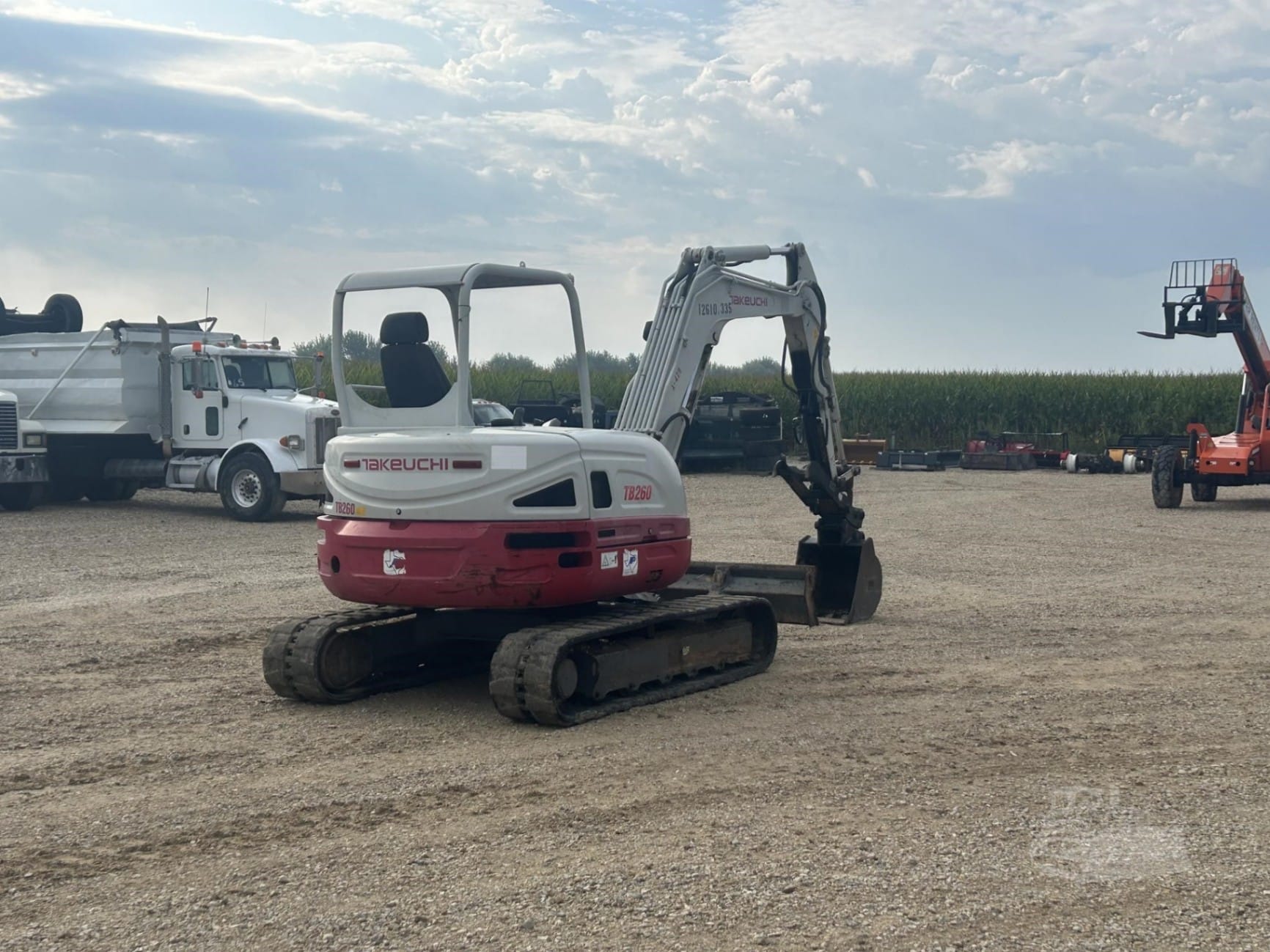 2016 Takeuchi TB260 Excavators for sale in Manchester, IA - listing photo 4 of 75