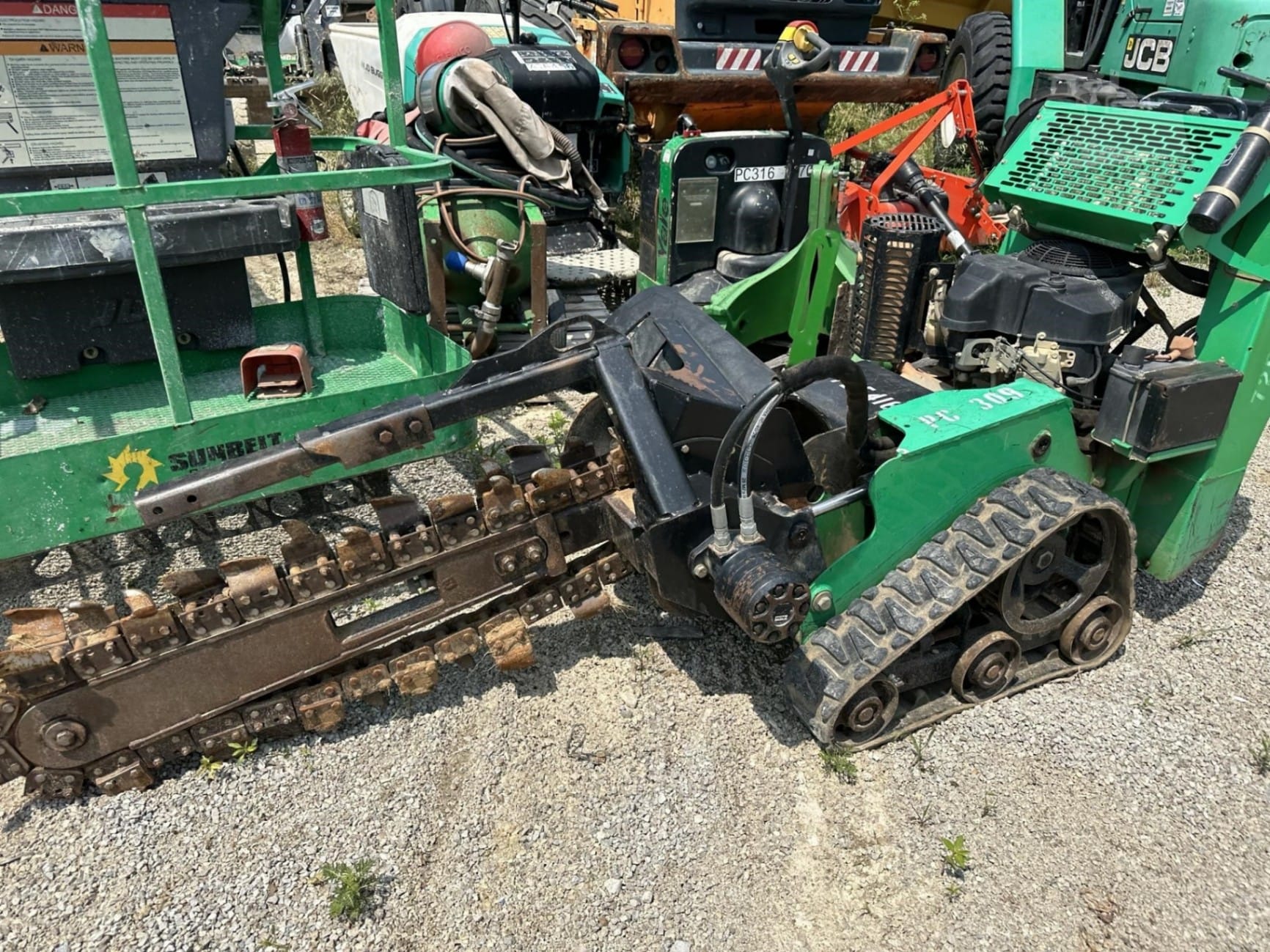 2016 Toro TRX20 Trencher Walk Behind for sale in Dupont, IN - listing photo 4 of 8