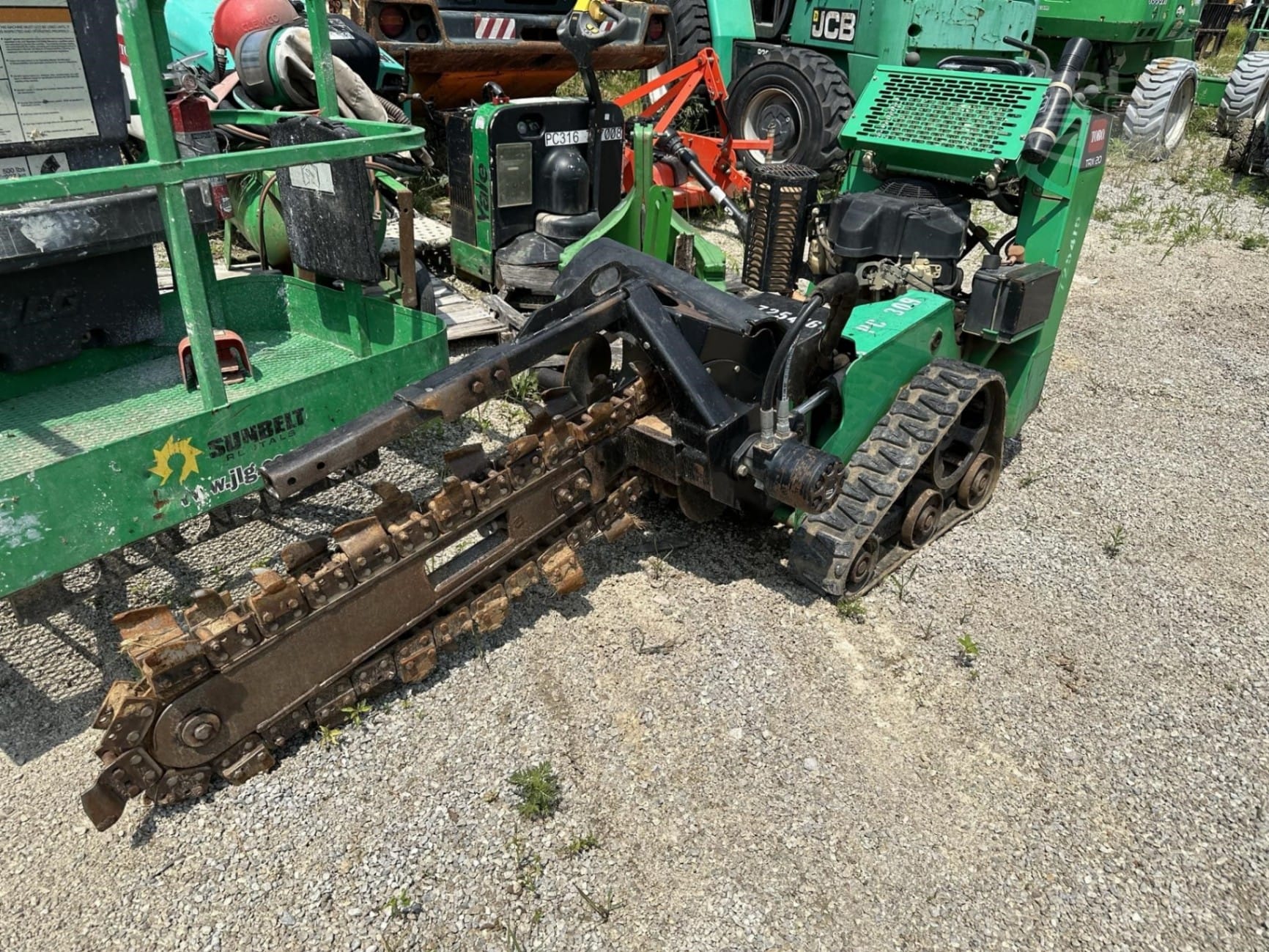 2016 Toro TRX20 Trencher Walk Behind for sale in Dupont, IN - listing photo 5 of 8