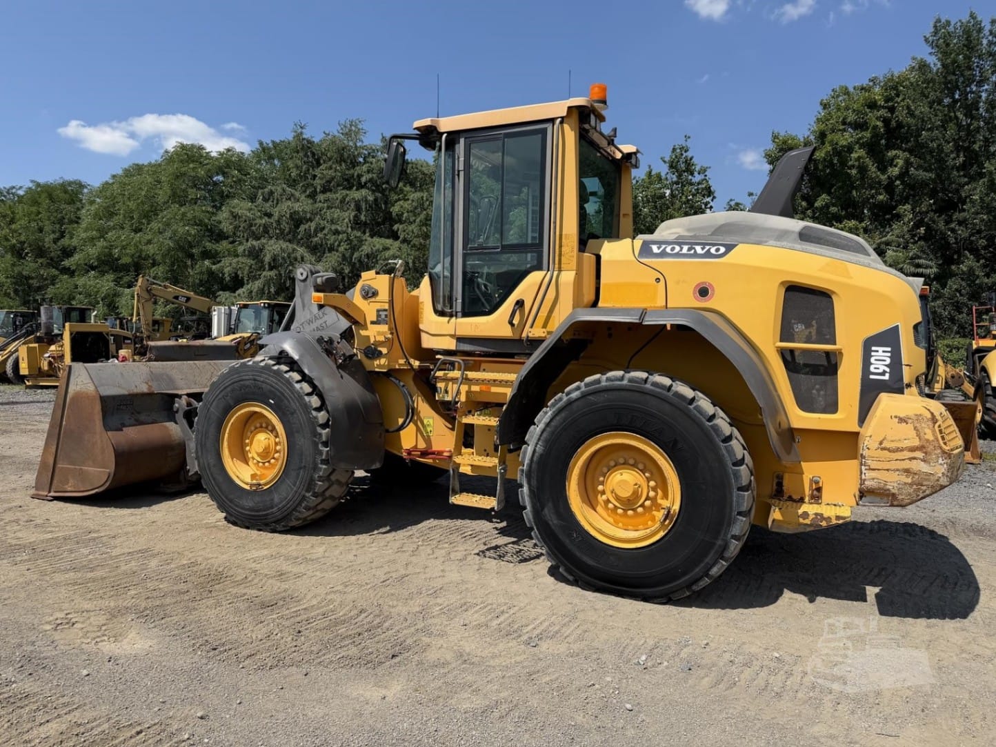 2016 Volvo L90H Wheel Loaders for sale in Harrisburg, PA - listing photo 4 of 8