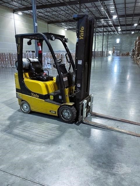 2016 Yale GLC040SVX Industrial Forklift Counterbalance for sale in Grimes, IA - listing photo 2 of 10
