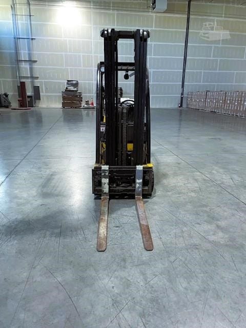 2016 Yale GLC040SVX Industrial Forklift Counterbalance for sale in Grimes, IA - listing photo 3 of 10