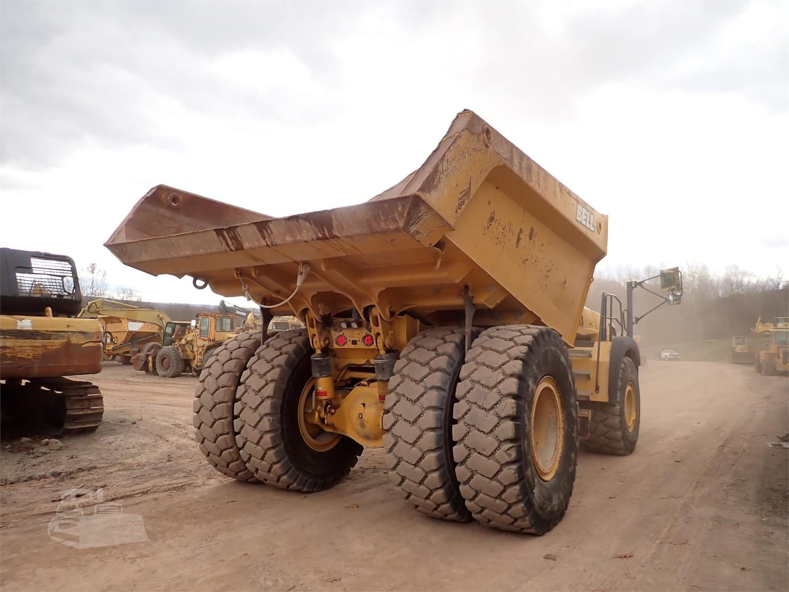 2017 Bell B60E Dumpers Haulers for sale in Carbondale, PA - listing photo 5 of 8