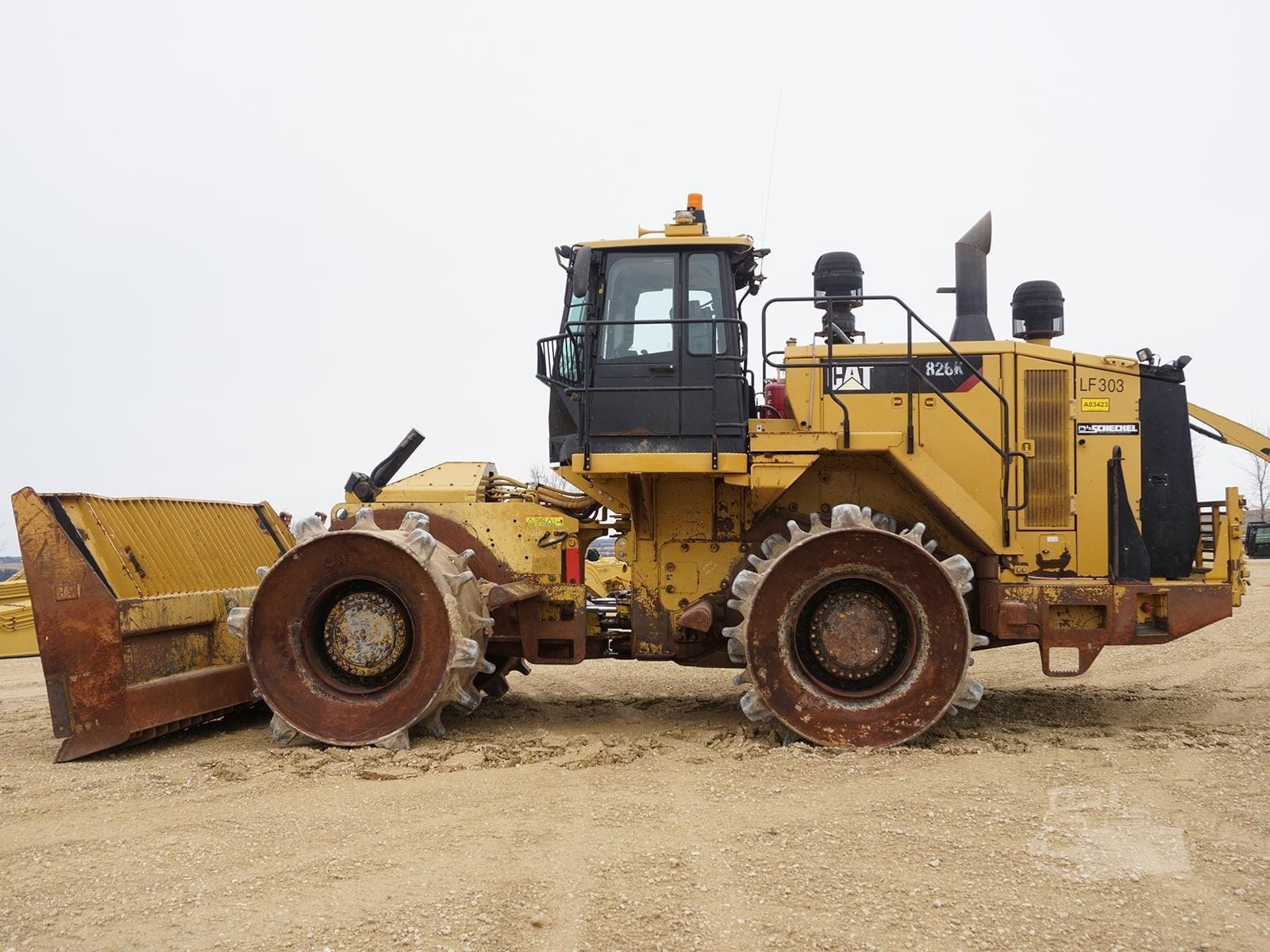 2017 Caterpillar 826K Padfoot Trench Compaction for sale in Bellevue, IA - listing photo 2 of 8