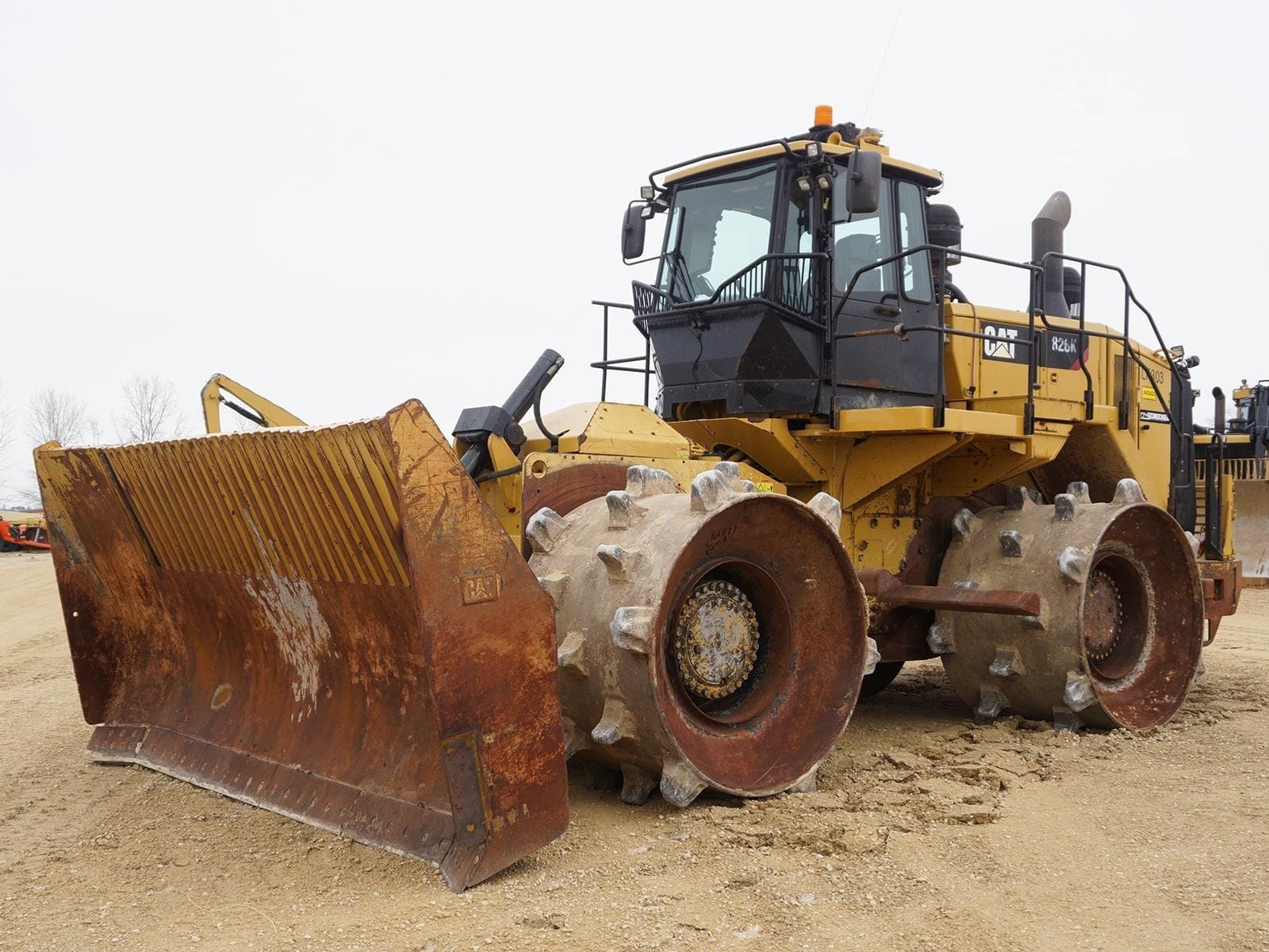 2017 Caterpillar 826K Padfoot Trench Compaction for sale in Bellevue, IA - listing photo 4 of 8