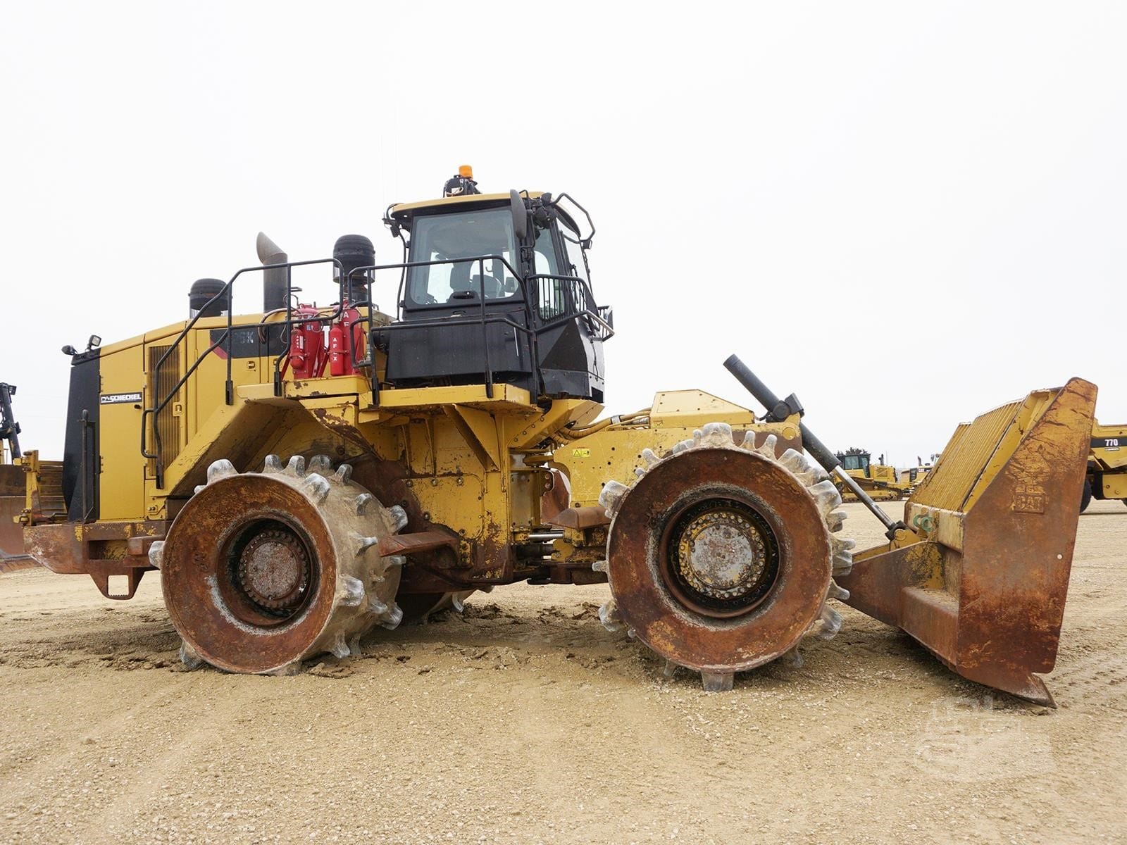 2017 Caterpillar 826K Padfoot Trench Compaction for sale in Bellevue, IA - listing photo 7 of 8