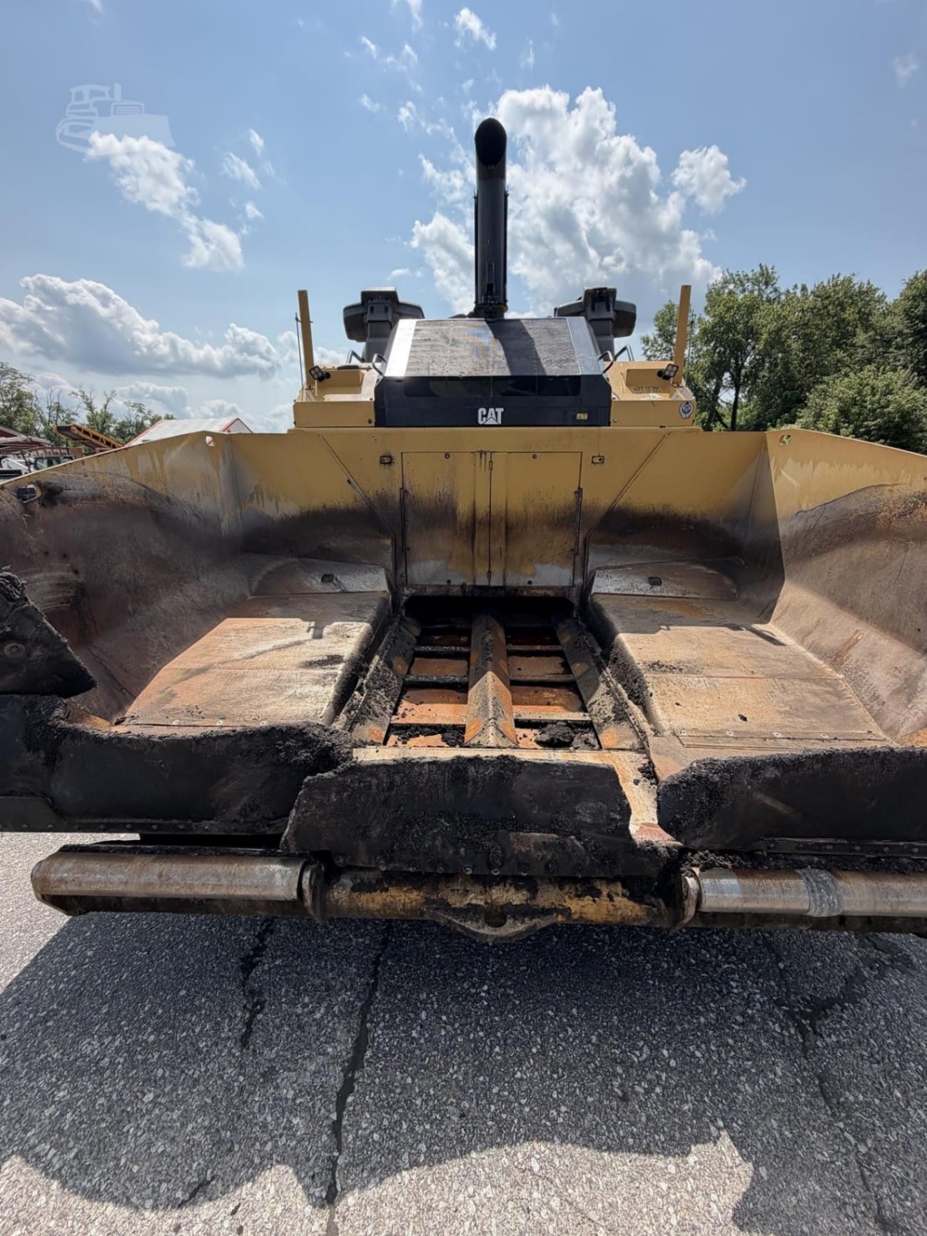 2017 Caterpillar AP-555F Asphalt Pavers for sale in Flat Rock, IN - listing photo 6 of 6