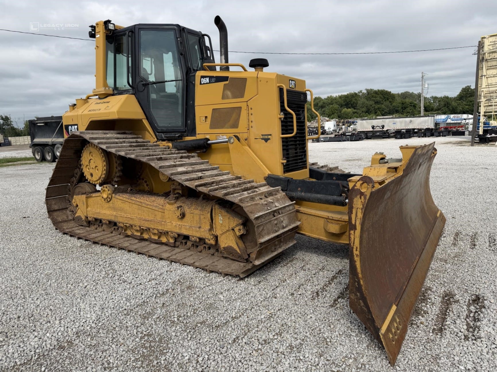 2017 Caterpillar D6N LGP Dozers for sale in Grain Valley, MO - listing photo 2 of 8