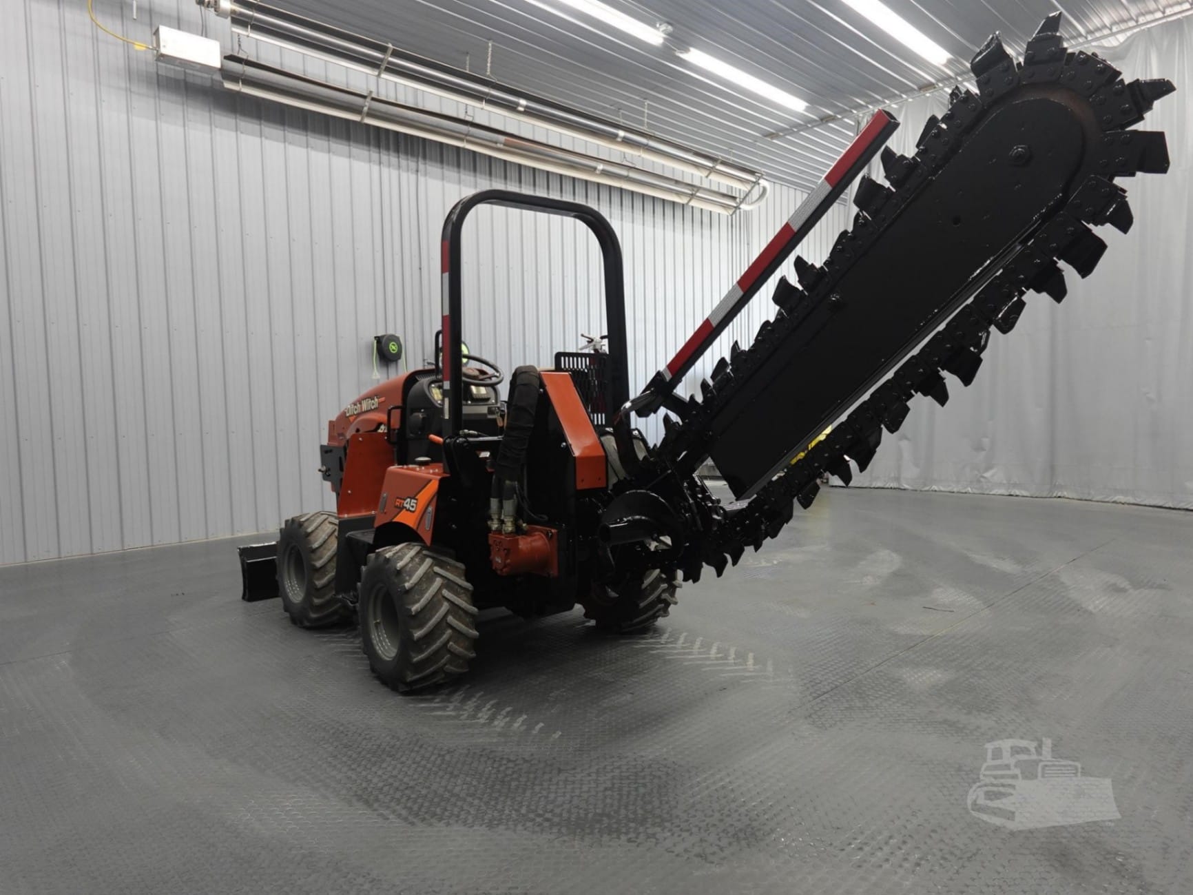 2017 Ditch Witch RT45 Trenchers for sale in Clinton, IL - listing photo 3 of 8