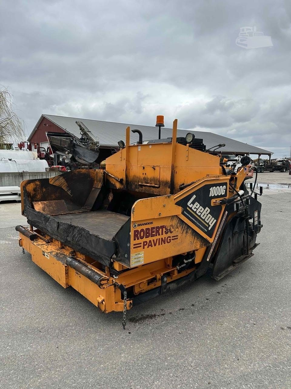 2017 Leeboy 1000G Asphalt Pavers for sale in Flat Rock, IN - primary listing photo of 8