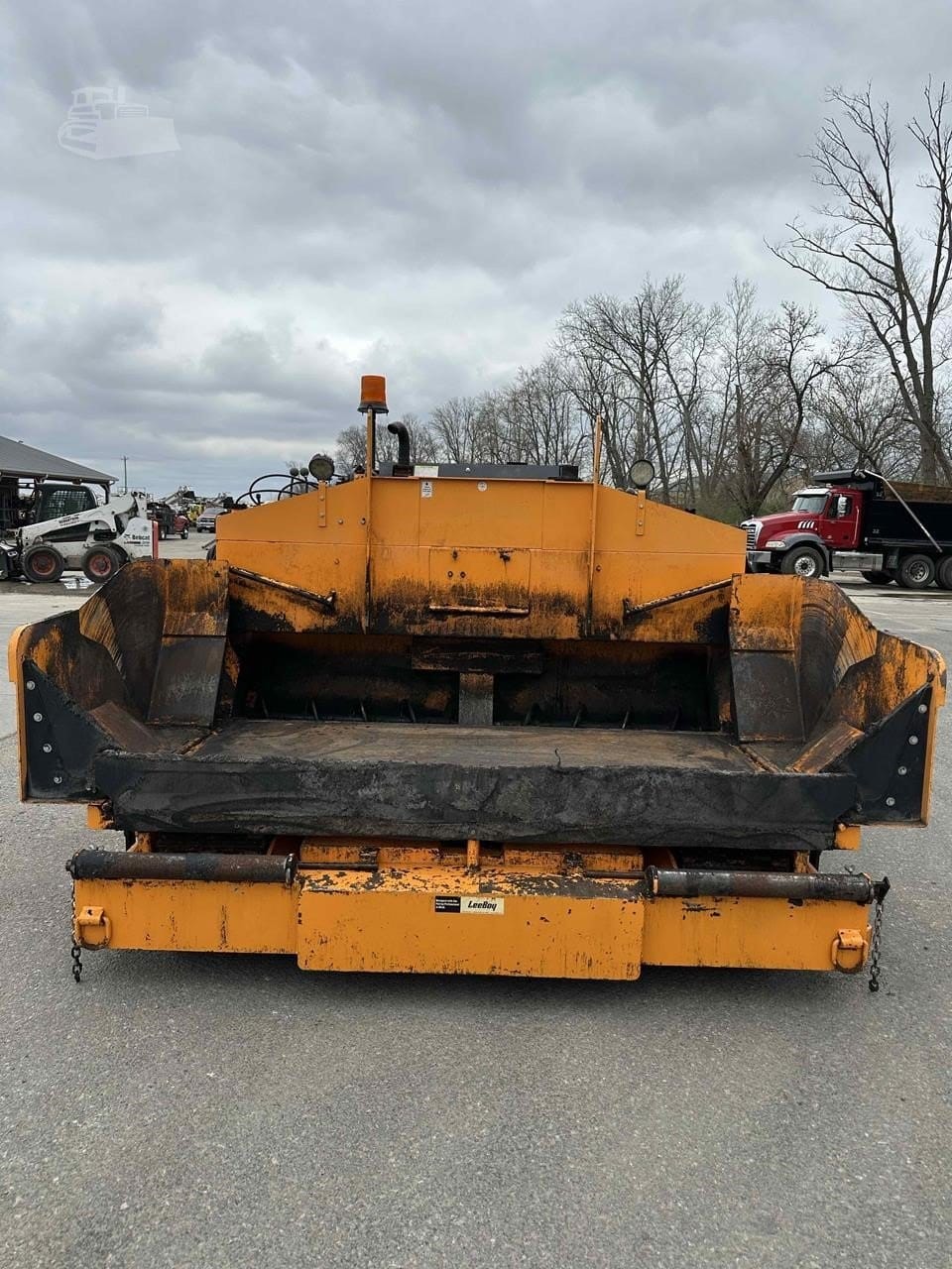 2017 Leeboy 1000G Asphalt Pavers for sale in Flat Rock, IN - listing photo 3 of 8