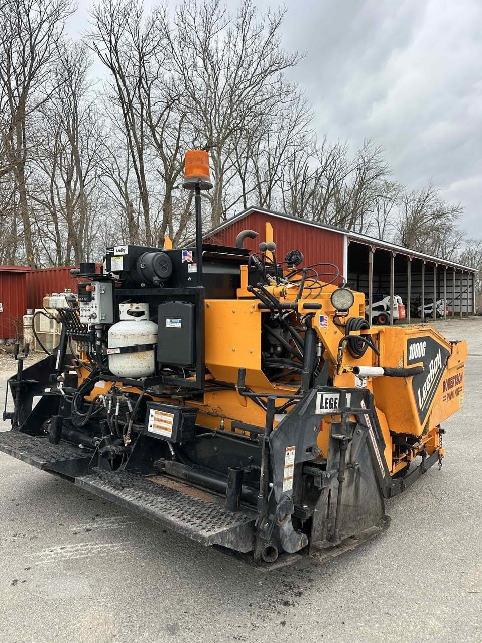 2017 Leeboy 1000G Asphalt Pavers for sale in Flat Rock, IN - listing photo 5 of 8