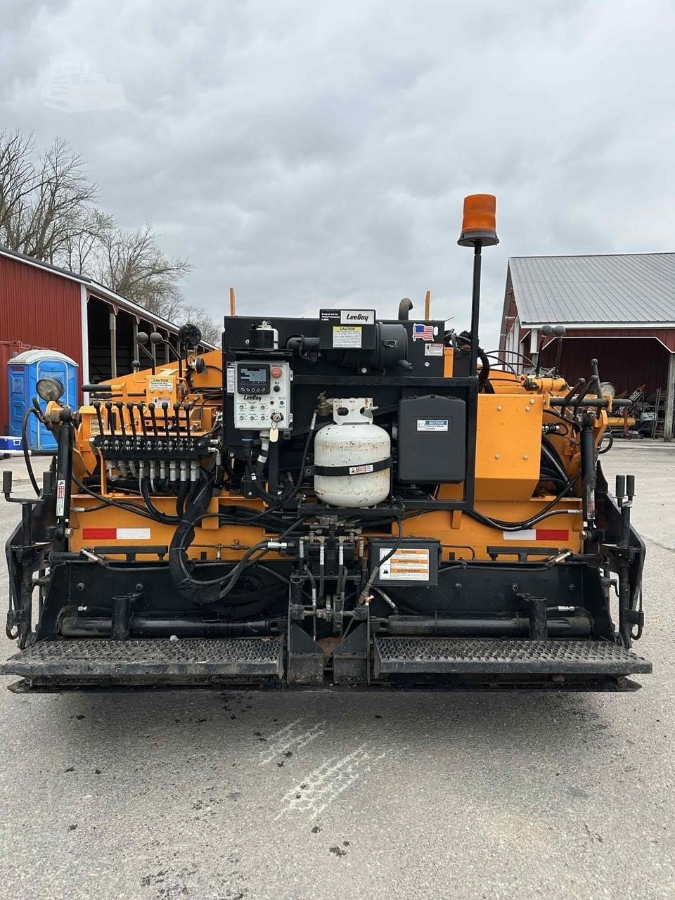 2017 Leeboy 1000G Asphalt Pavers for sale in Flat Rock, IN - listing photo 6 of 8