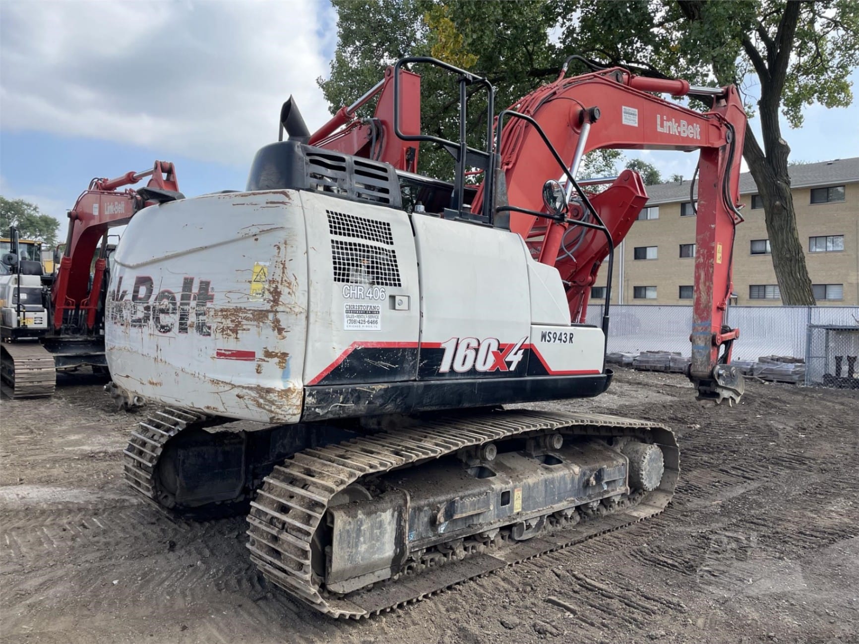 2017 Link-Belt 160 X4 Excavators for sale in Chicago Ridge, IL - listing photo 3 of 12