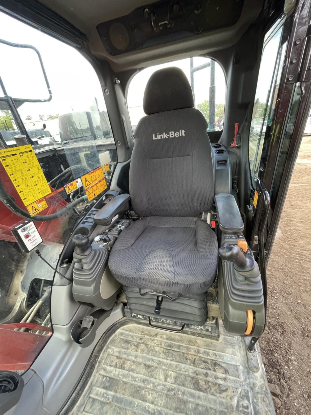 2017 Link-Belt 160 X4 Excavators for sale in Chicago Ridge, IL - listing photo 8 of 12