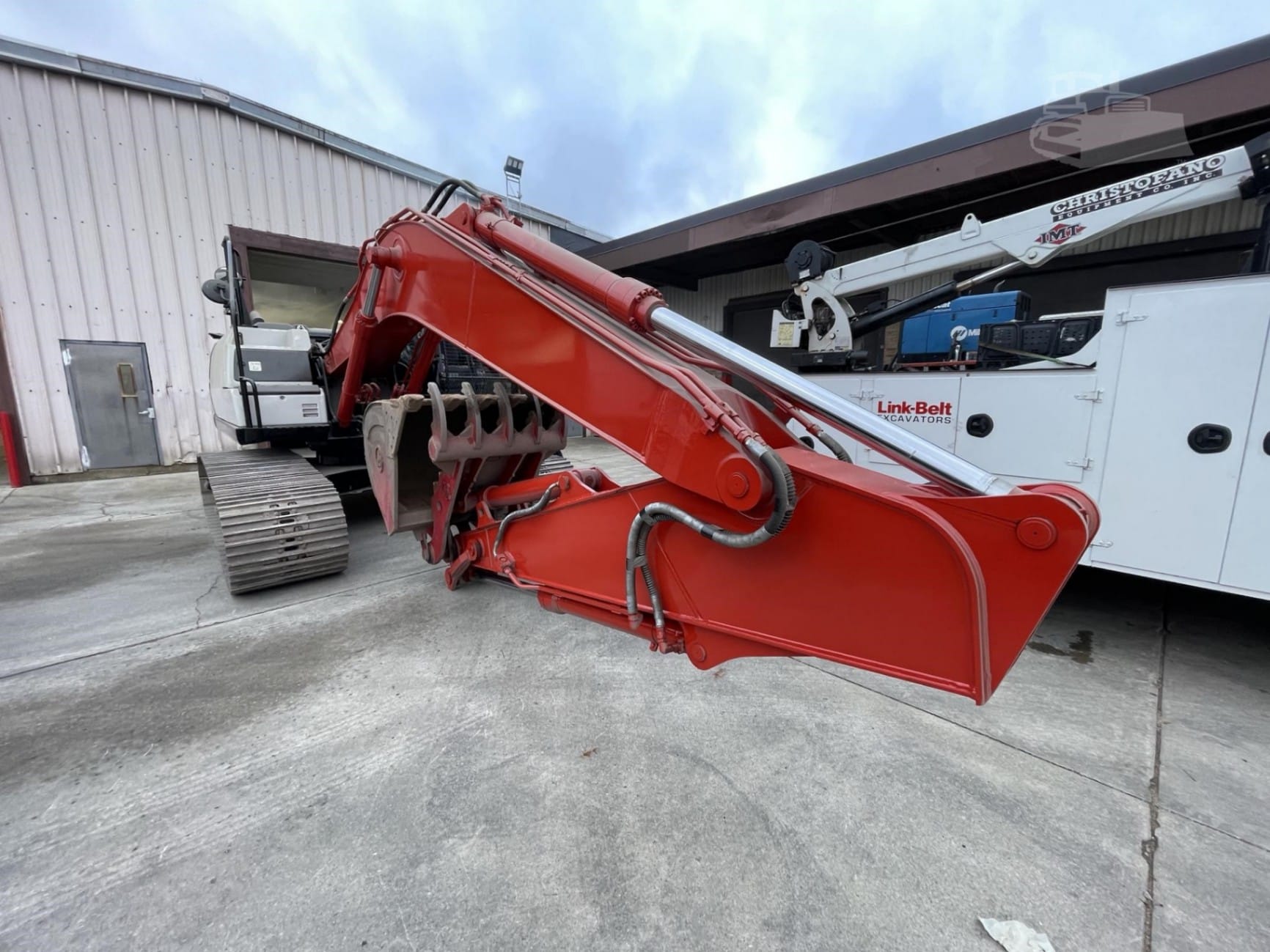 2017 Link-Belt 210 X4 Excavators for sale in Chicago Ridge, IL - listing photo 7 of 19