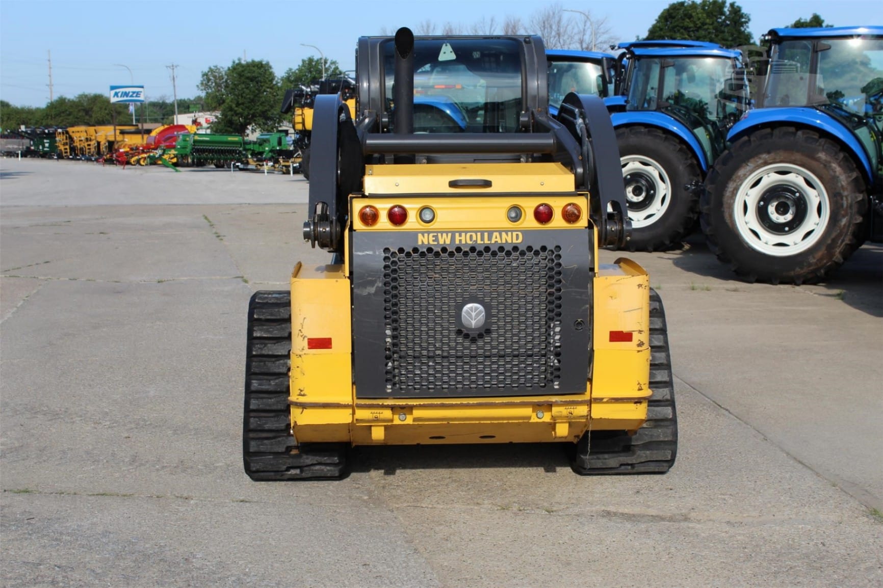 2017 New Holland C232 Track Loaders for sale in Atlantic, IA - listing photo 5 of 15