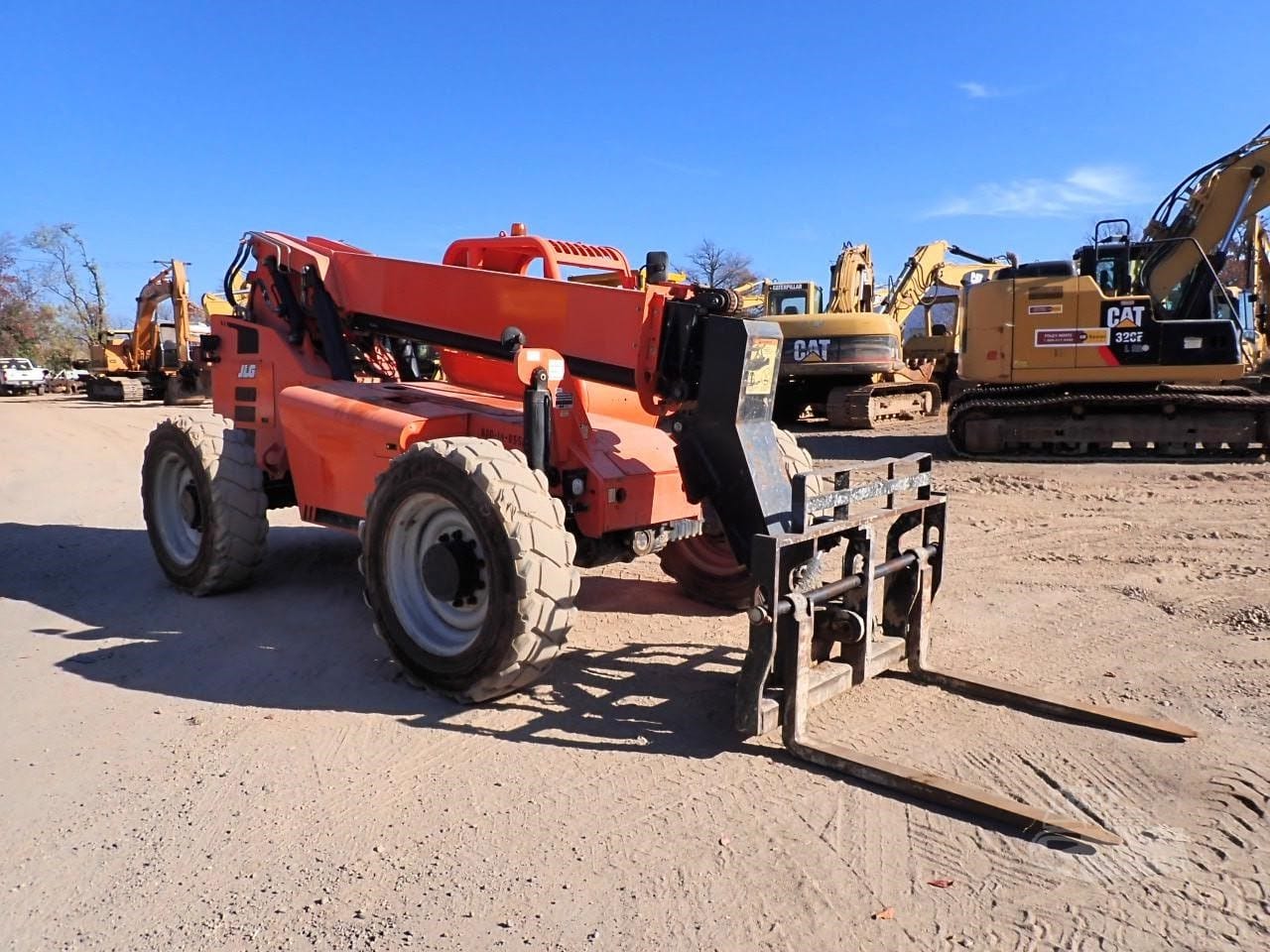 2017 SkyTrak (JLG) 6036 Telehandlers Forklifts for sale in South Plainfield, NJ - listing photo 6 of 10
