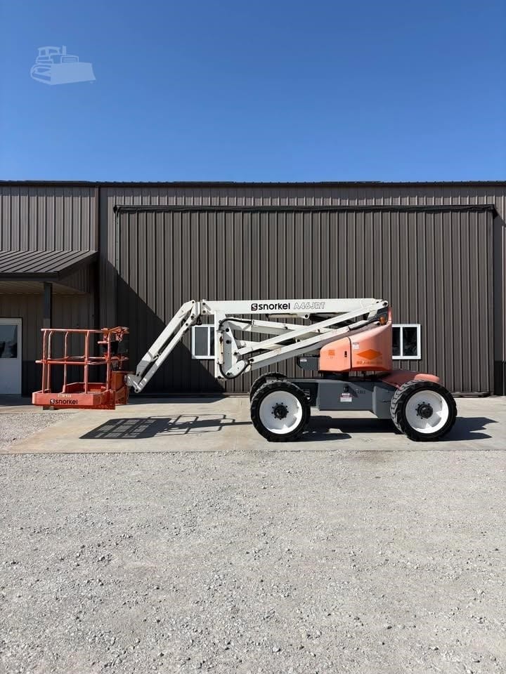2017 Snorkel A46JRT Articulating Boom Lift Knuckle for sale in Mount Ayr, IA - primary listing photo of 8