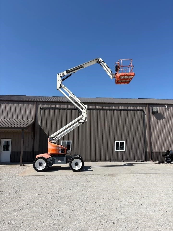 2017 Snorkel A46JRT Articulating Boom Lift Knuckle for sale in Mount Ayr, IA - listing photo 4 of 8