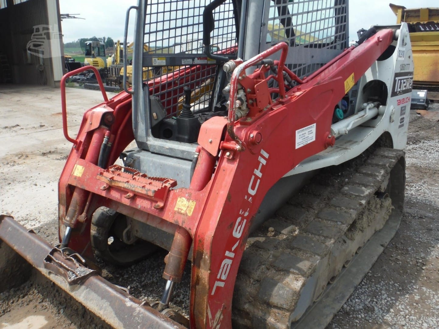 2017 Takeuchi TL12R2 Track Loaders for sale in Milton, PA - listing photo 5 of 8