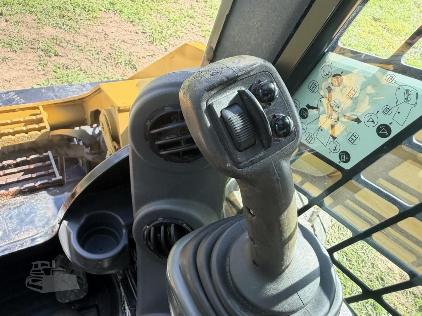 2018 Caterpillar 272D2 Skid Steer Loaders for sale in Boonsboro, MD - listing photo 8 of 10