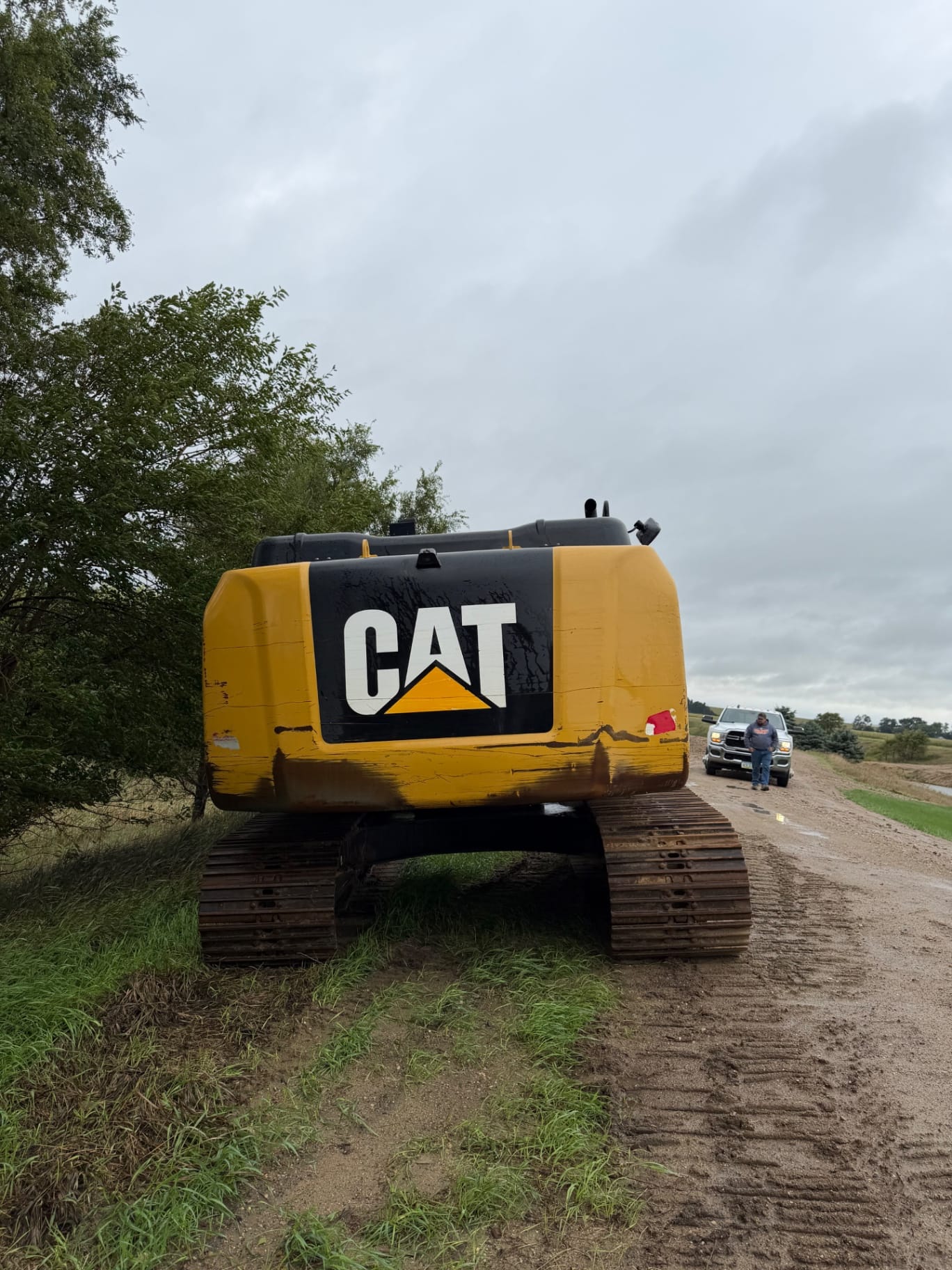 2018 Caterpillar 320 Excavators for sale in Sioux Center, IA - listing photo 3 of 10