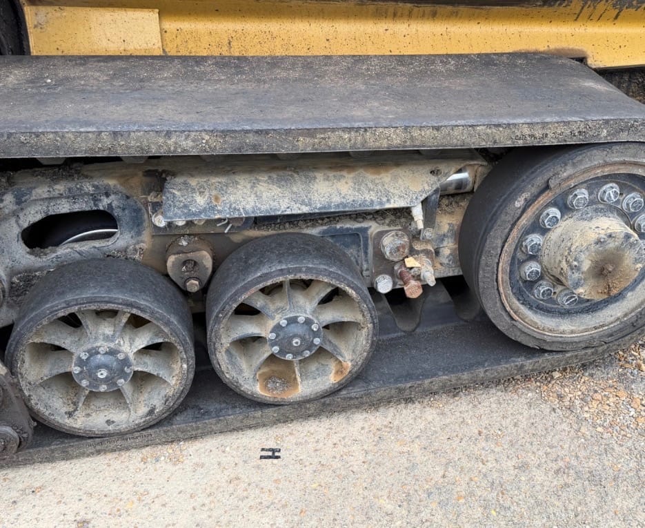 2018 Caterpillar AP1055 Asphalt Pavers for sale in City, MO - listing photo 4 of 4