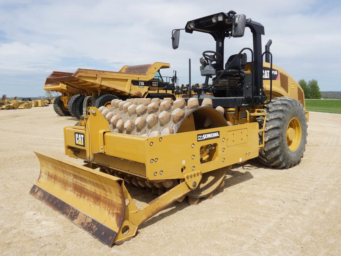 2018 Caterpillar CP56B Padfoot Trench Compaction for sale in Bellevue, IA - listing photo 5 of 8