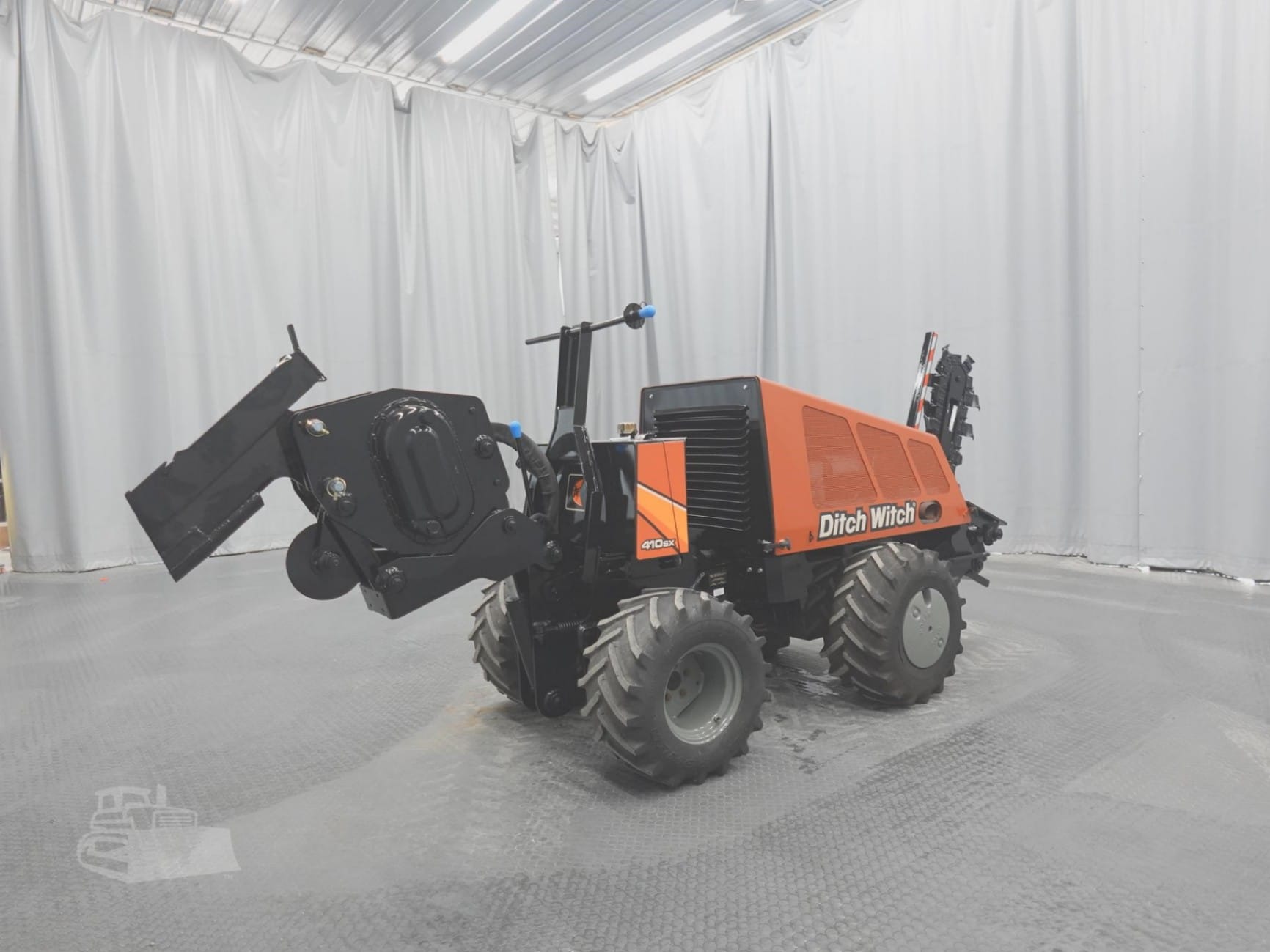 2018 Ditch Witch 410SX Trenchers for sale in Clinton, IL - listing photo 6 of 8