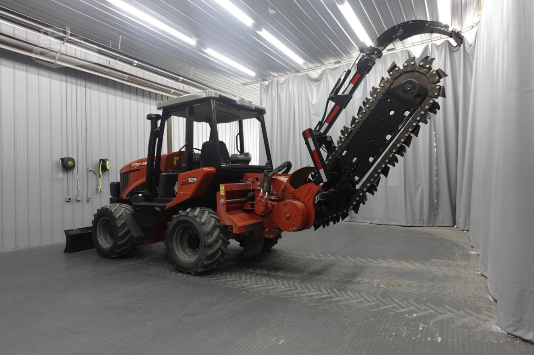 2018 Ditch Witch ditch-witch-rt125 Trenchers for sale in Clinton, IL - listing photo 3 of 8