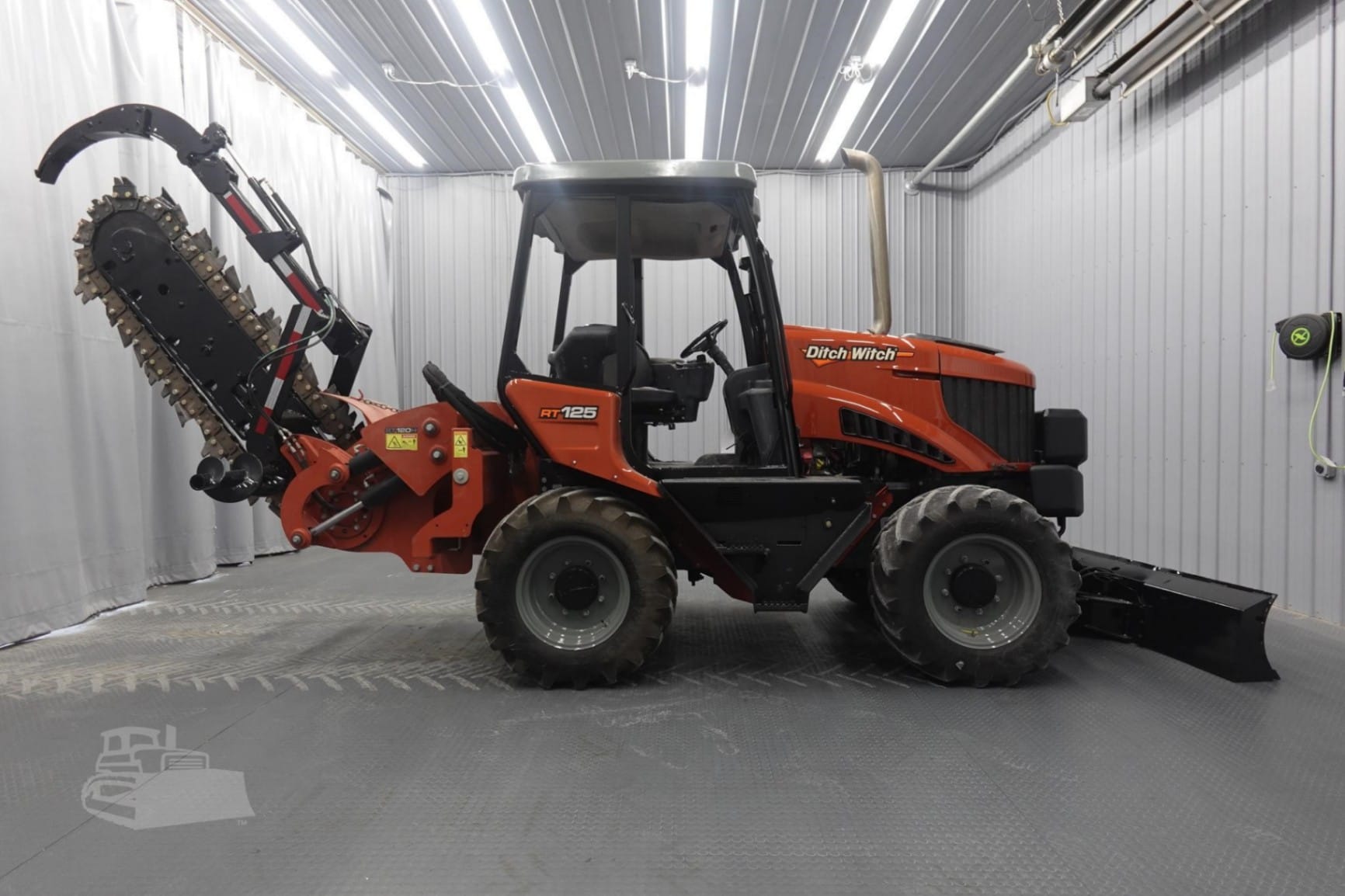 2018 Ditch Witch ditch-witch-rt125 Trenchers for sale in Clinton, IL - listing photo 4 of 8