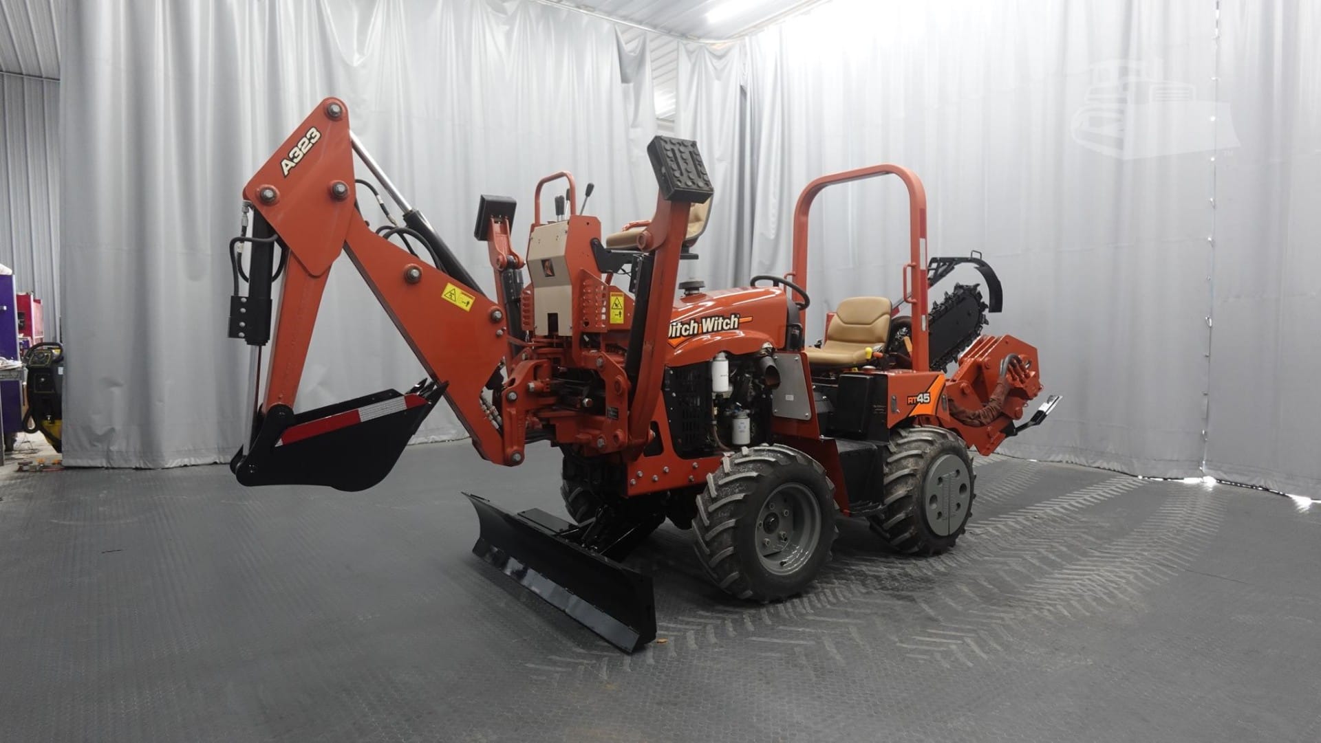 2018 Ditch Witch RT45 Trenchers for sale in Clinton, IL - listing photo 2 of 8
