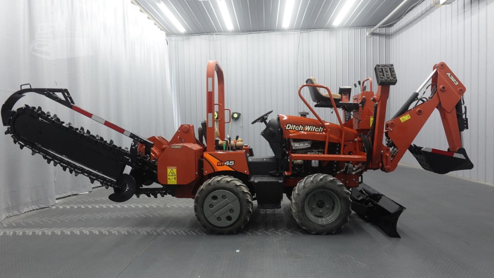 2018 Ditch Witch RT45 Trenchers for sale in Clinton, IL - listing photo 4 of 8
