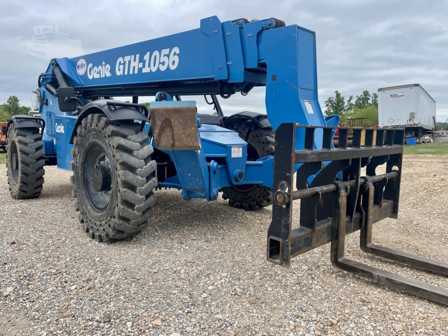 2018 Genie genie-gth-1056 Telehandler Telescopic Forklift for sale in Broken Arrow, OK - listing photo 4 of 8