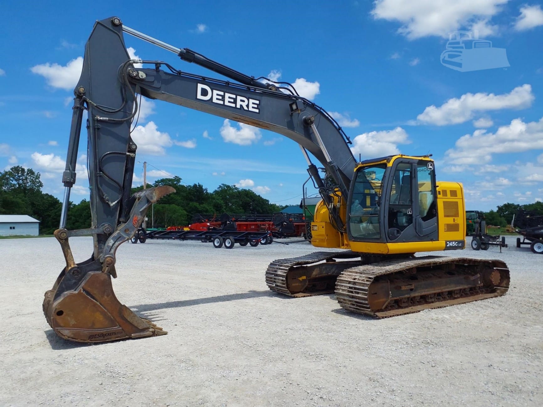 2018 John Deere 245G LC Excavators for sale in Mount Sterling, IA - listing photo 2 of 41