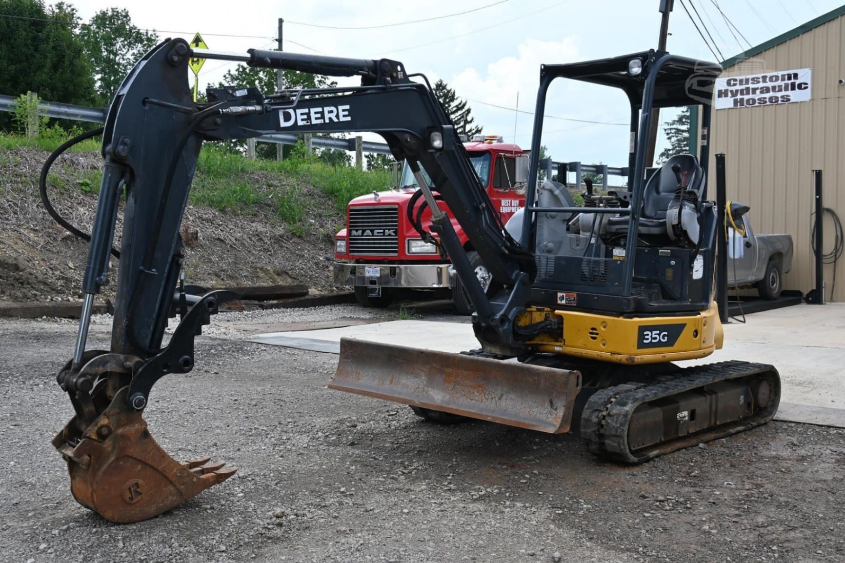 2018 John Deere 35G Excavators for sale in Bridgeport, OH - listing photo 4 of 8