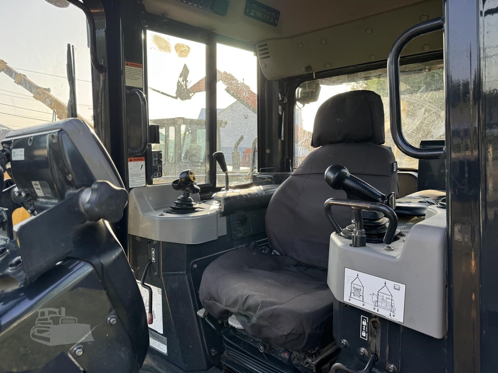2018 Komatsu D51EXI-24 Dozers for sale in Salem, NJ - listing photo 7 of 8