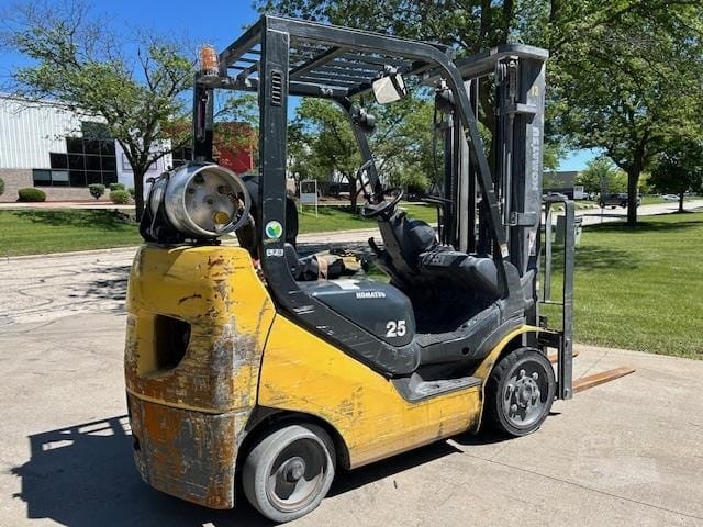 2018 Komatsu FG25ST-16 Telehandlers Forklifts for sale in Batavia, IL - listing photo 4 of 8