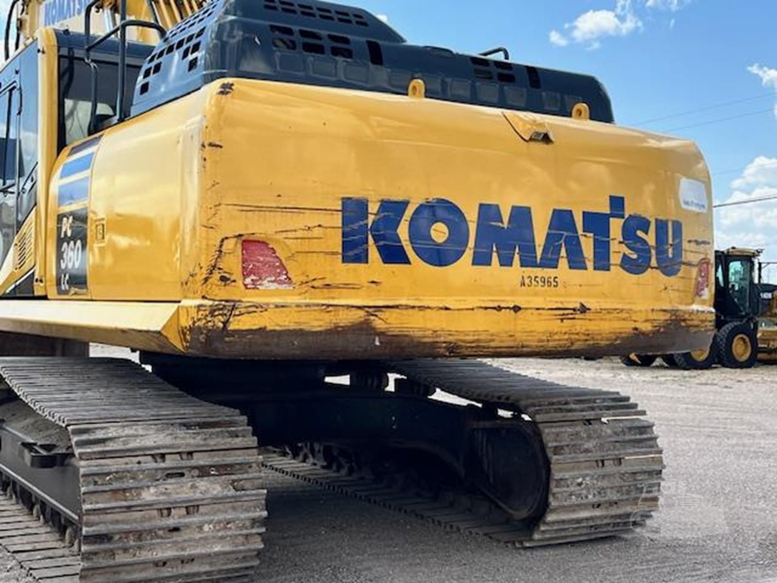2018 Komatsu PC360LC-11 Excavators for sale in Del Rio, TX - listing photo 2 of 8