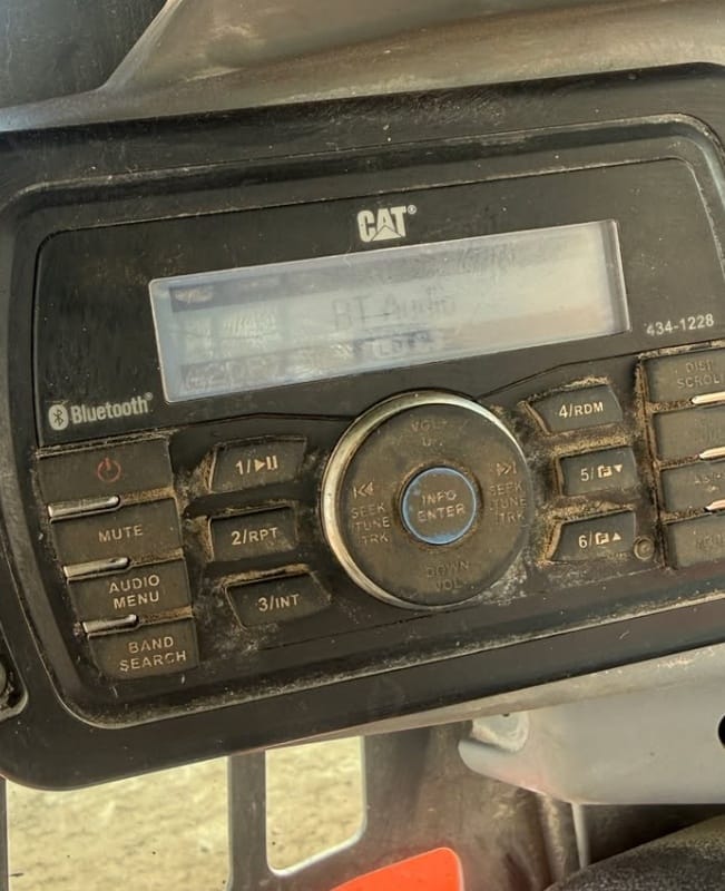 2018 Kubota SSV75 - Hand Controls -Ice Cold AC - View 6