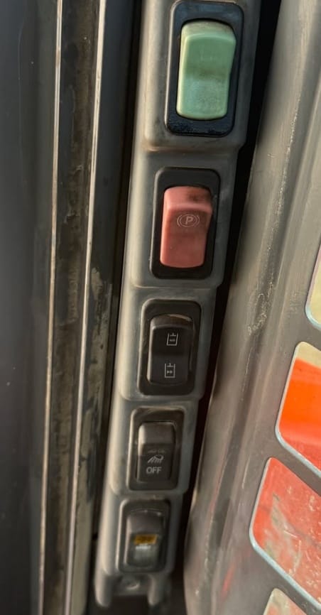 2018 Kubota SSV75 - Hand Controls -Ice Cold AC - View 8